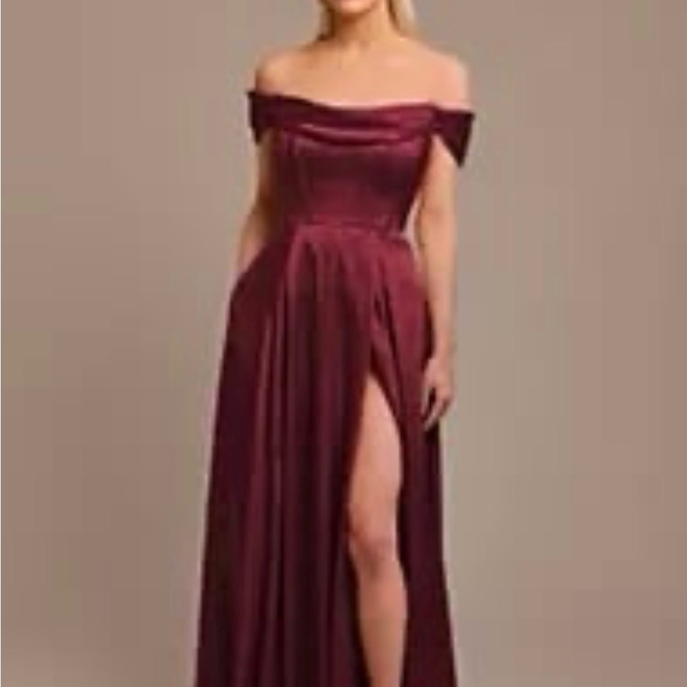 Brand New David’s Bridal Galina Signature  Charmeuse Cowl Off-the-Shoulder Dress